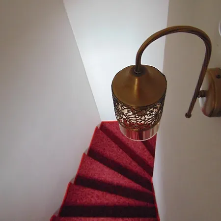 达布迪迪酒店 2*