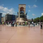 데브란 호텔 2*